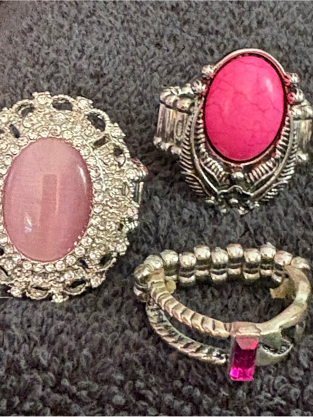 Paparazzi Costume Rings Mixed lot. Flexible stretch bands. Fits finger szs 6-10. - Picture 5 of 5